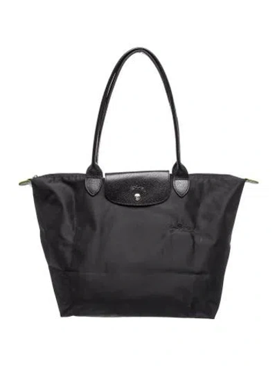 Pre-owned Longchamp Nylon Tote In Black