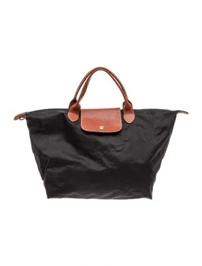 Pre-owned Longchamp Nylon Tote In Black