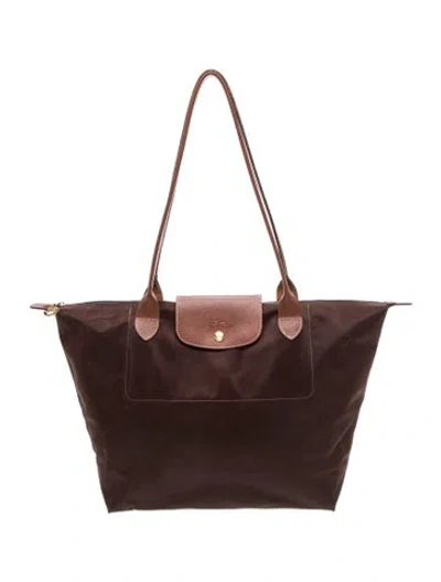Pre-owned Longchamp Nylon Tote In Brown