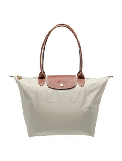 Pre-owned Longchamp Nylon Tote In Green