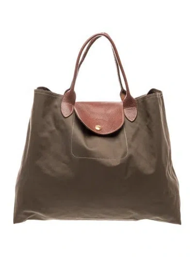 Pre-owned Longchamp Nylon Tote In Green