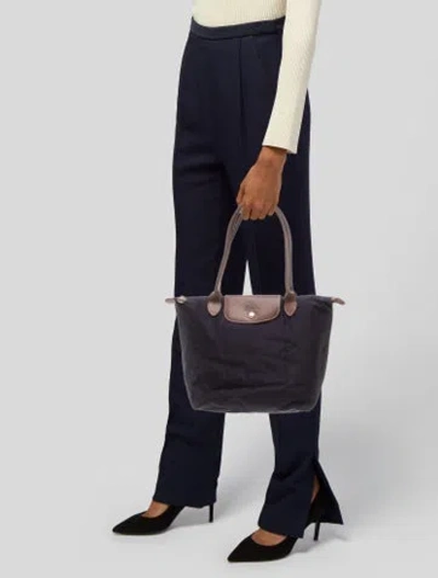 Pre-owned Longchamp Nylon Tote In Purple