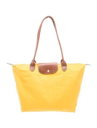 Pre-owned Longchamp Nylon Tote In Yellow