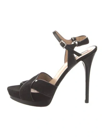 Pre-owned Longchamp Suede Sandals In Black