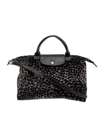 Pre-owned Longchamp Velvet Shoulder Bag In Black