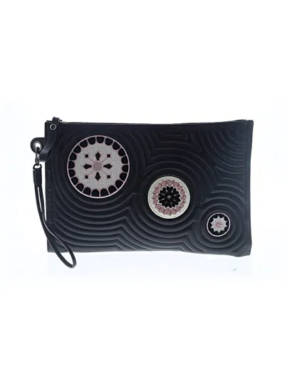 Pre-owned Longchamp Wristlet In Black