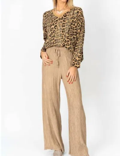 Look Mode Usa Animal Print Glitter Sweater In Camel In Brown