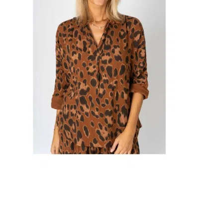 Look Mode Usa Cheetah Print High Low Pullover Top In Rusr In Brown