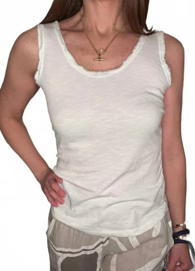 Look Mode Usa Raw Edge Neck Line Tank In White