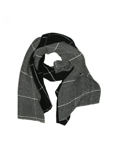 Pre-owned Look Scarf In Black