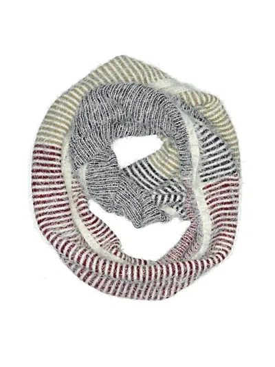 Pre-owned Look Scarf In Silver