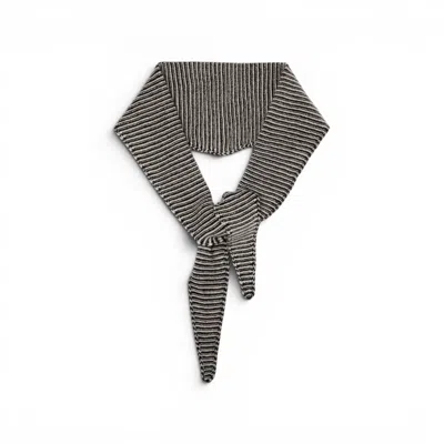 Loom & Cove Women's Blue 100% Cashmere Stripe Triangle Scarf - Navy/white