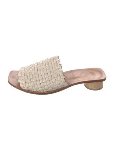 Pre-owned Loq Leather Slides In Neutrals