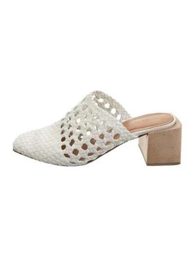 Pre-owned Loq Leather Slides In White