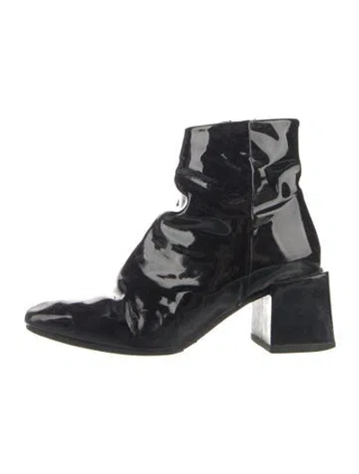 Pre-owned Loq Patent Leather Boots In Black