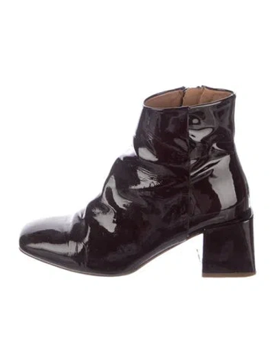 Pre-owned Loq Patent Leather Boots In Burgundy