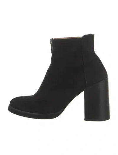 Pre-owned Loq Suede Boots In Black
