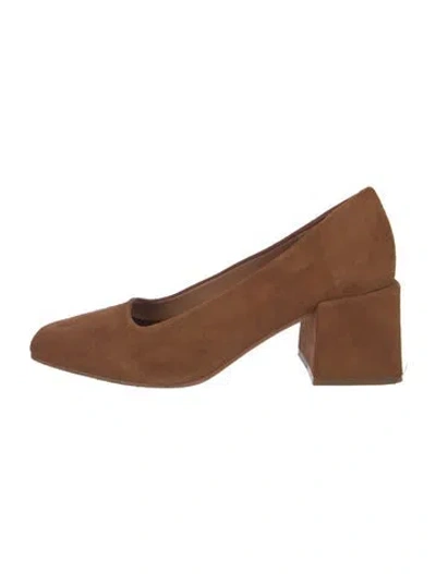 Pre-owned Loq Suede Pumps In Brown