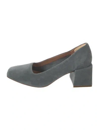 Pre-owned Loq Suede Pumps In Gray
