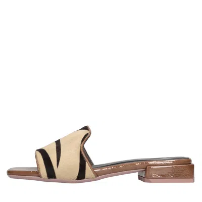 Lorenzo Mari Sandals In White