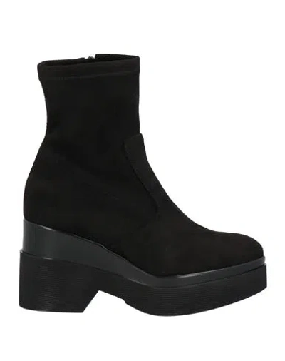 Lorenzo Mari Woman Ankle Boots Black Size 7 Textile Fibers