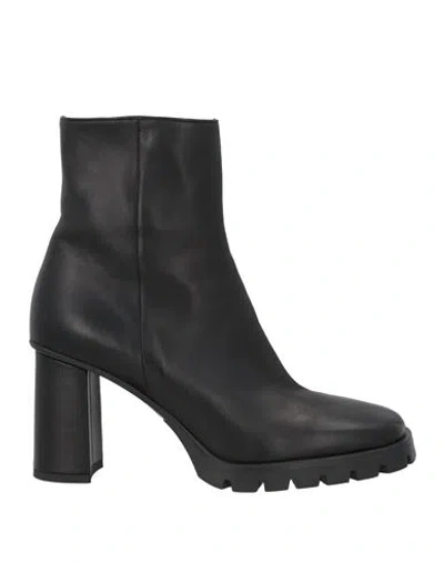 Lorenzo Mari Woman Ankle Boots Black Size 9 Leather