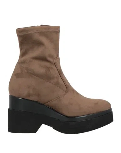 Lorenzo Mari Woman Ankle Boots Khaki Size 10 Textile Fibers