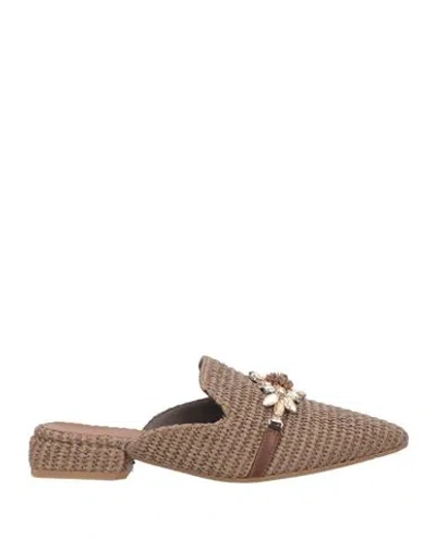 Lorenzo Mari Woman Mules & Clogs Brown Size 8 Textile Fibers