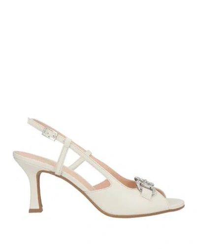 Lorenzo Mari Woman Sandals Cream Size 9 Leather In White