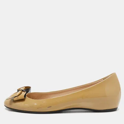 Pre-owned Loriblu Beige Patent Leather Bow Pin Ballet Flats Size 39