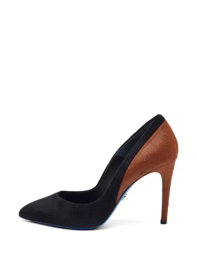 Pre-owned Loriblu Pointed Toe Pumps In Black