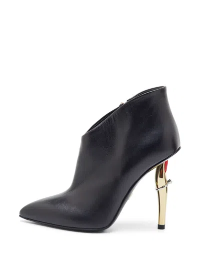 Pre-owned Loriblu Pointed-toe Ankle Boots In Black