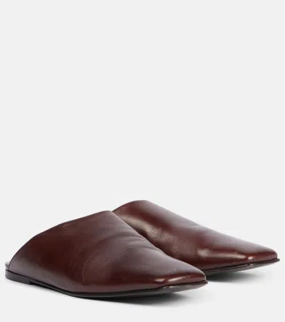 Loro Piana Slippers Alba Aus Leder In Braun