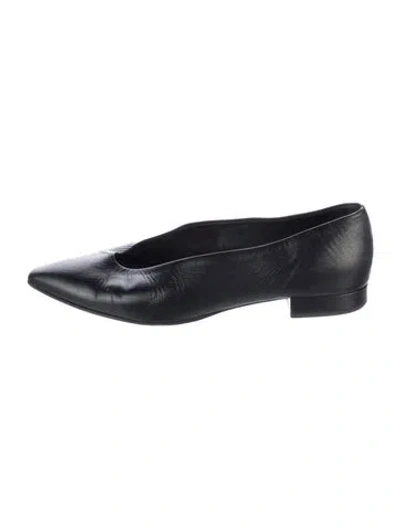 Pre-owned Loro Piana Leather Flats In Black