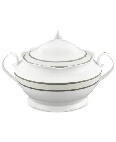 Lorren Home Trends Sirena Porcelain Tureen With Lid In Silver
