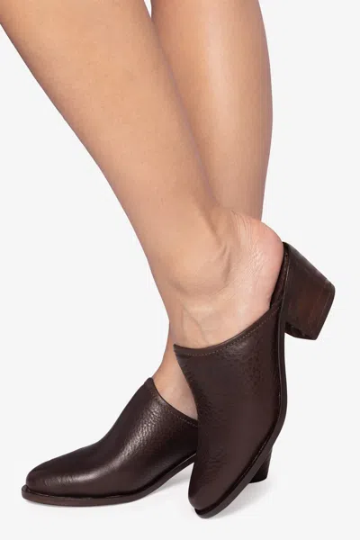 Los Angeles Apparel Rshoe02 - Leather Cowboy Mule In Dark Brown
