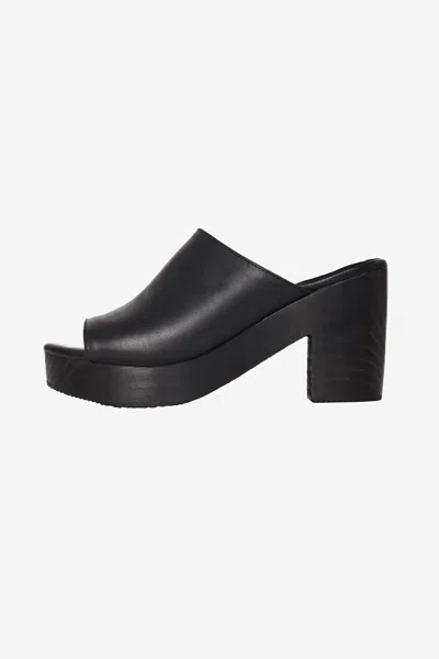 Los Angeles Apparel Woodsndl05 - Leather Platform Mule In Black/black