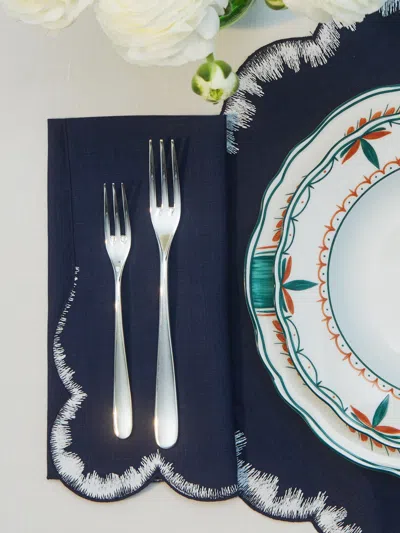 Los Encajeros Valver Embroidered Linen Napkins (set Of 4)  Abask Gift Set