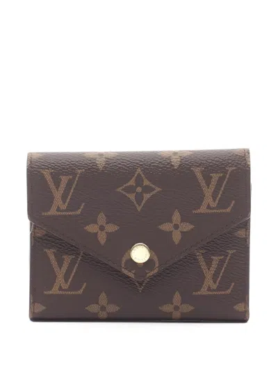 Pre-owned Louis Vuitton 10's Monogram-canvas Trifold Wallet In Brown