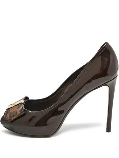 Pre-owned Louis Vuitton 110mm Valentine Patent-leather Bow Pumps In Brown