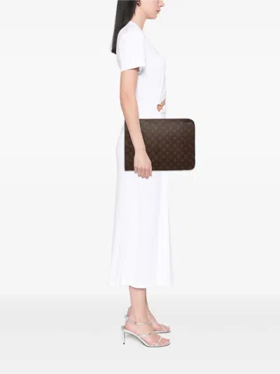 Pre-owned Louis Vuitton 1990 Monogram Poche Documents Portfolio Business Bag In Brown