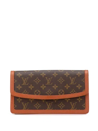 Pre-owned Louis Vuitton 1990 Monogram Pochette Dame Pm Clutch Bag In Brown