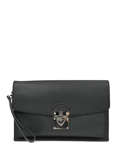 Pre-owned Louis Vuitton 1990-2000s Taiga Veraiya Clutch Bag In Black