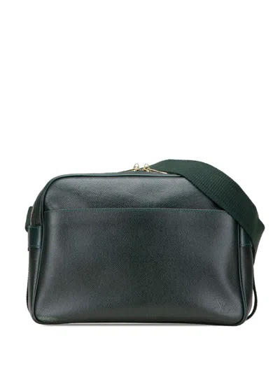 Pre-owned Louis Vuitton 1997 Taiga Reporter Pm Crossbody Bag In Green