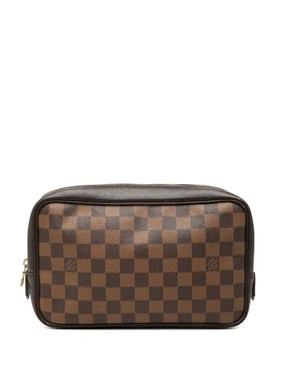 Pre-owned Louis Vuitton 1998 Damier Ebene Trousse Toilette 25 Clutch Bag In Brown