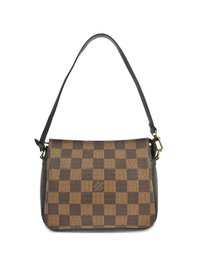 Pre-owned Louis Vuitton 2000 Damier Trousse Shoulder Bag In Brown