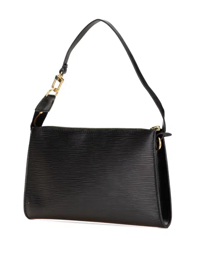 Pre-owned Louis Vuitton 2000 Epi Pochette Accessoires Shoulder Bag In Black