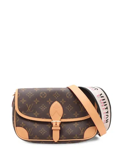 Pre-owned Louis Vuitton 2000-2026 Monogram Diane Satchel In Brown