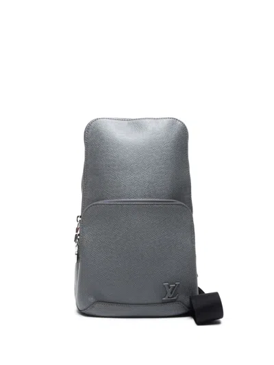 Pre-owned Louis Vuitton 2000s Avenue Cross Body Bag In 灰色