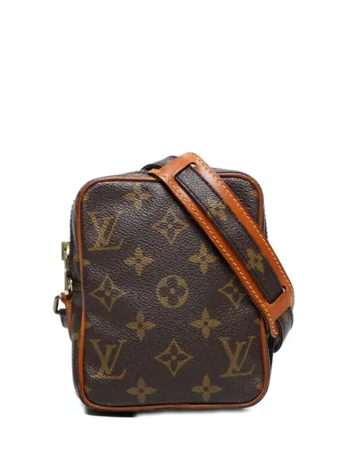 Pre-owned Louis Vuitton 2000s Mini Danube Cross Body Bag In Brown